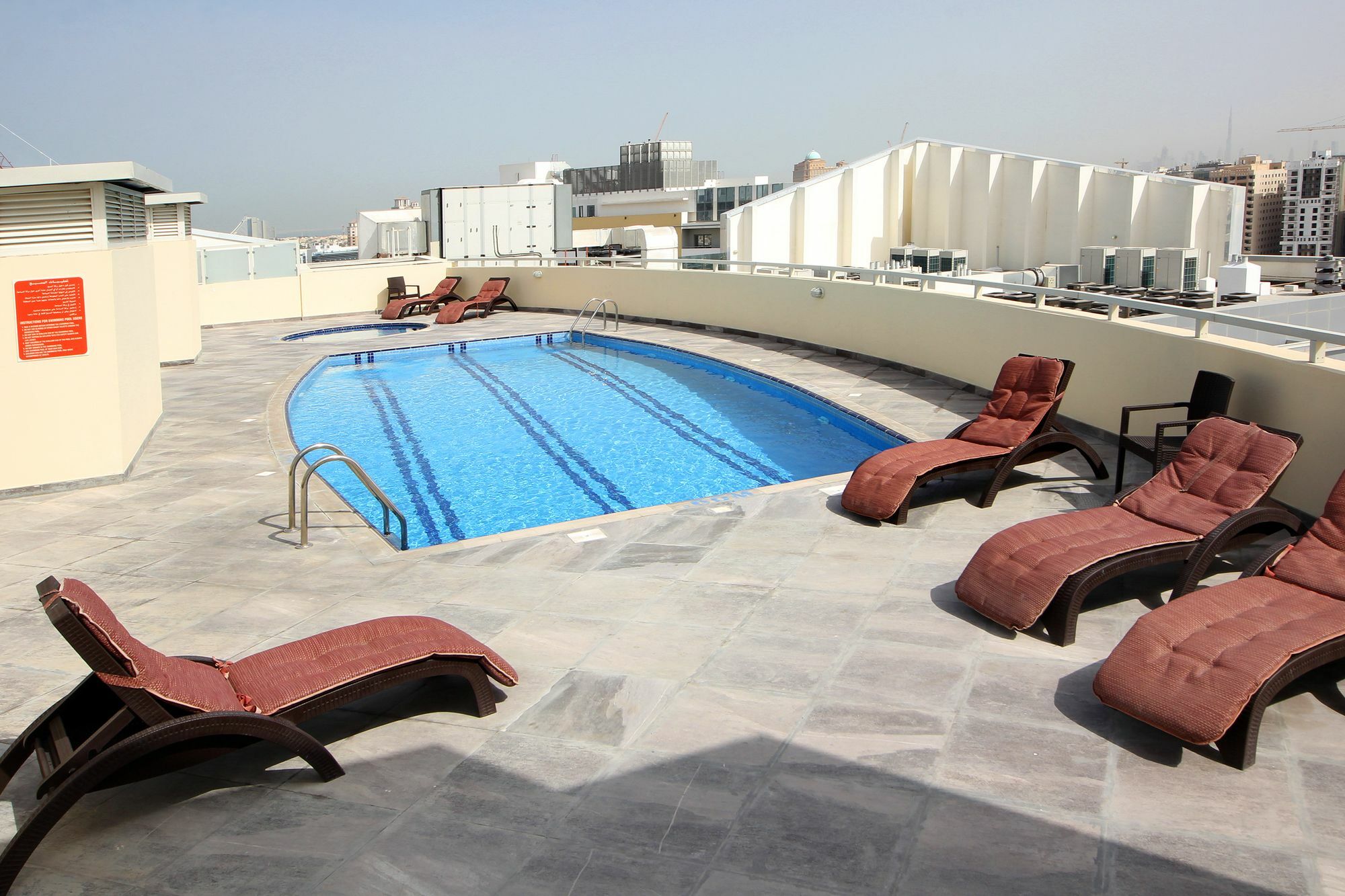 Spacious 2 Bedroom In Al Telal 11, Al Barsha 1 Дубай Екстериор снимка
